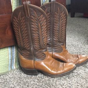 Tony Lama size 9 (women’s) round-toe cowboy boots.